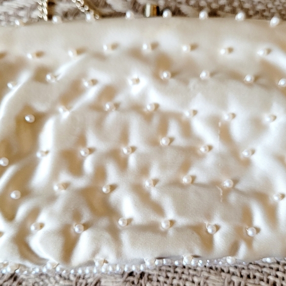 La Regale Clutch Evening Bag with Box Seed Pearl Beaded Floral Design Regency - Picture 14 of 16